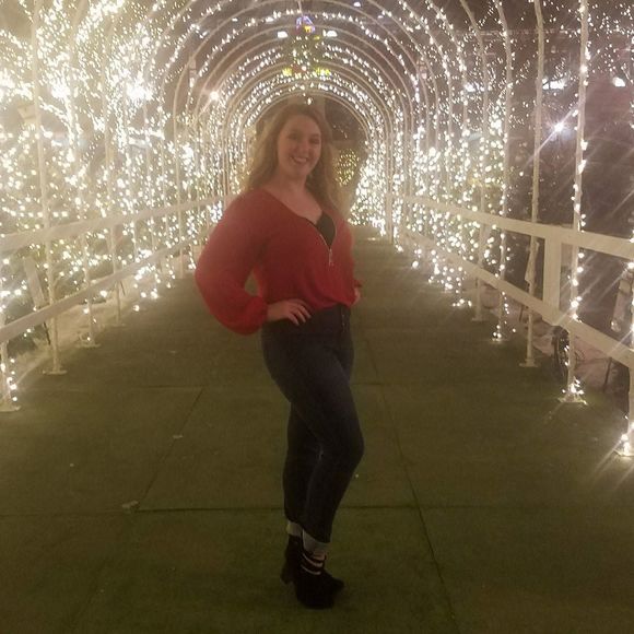 Meet your Posher, Haley - Picture 1 of 1